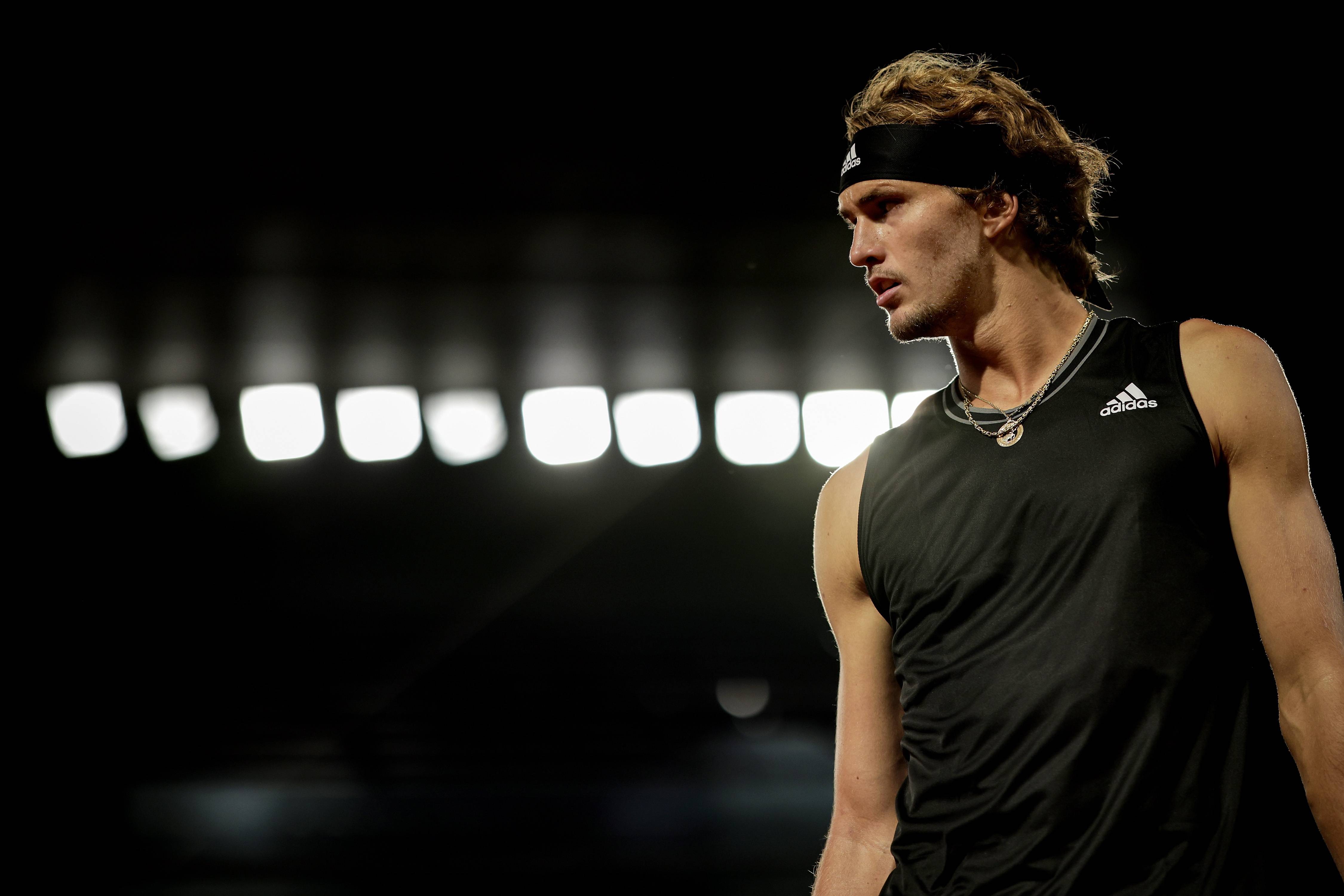 意大利网球队轻取世界网球队，兹维列夫高光表现