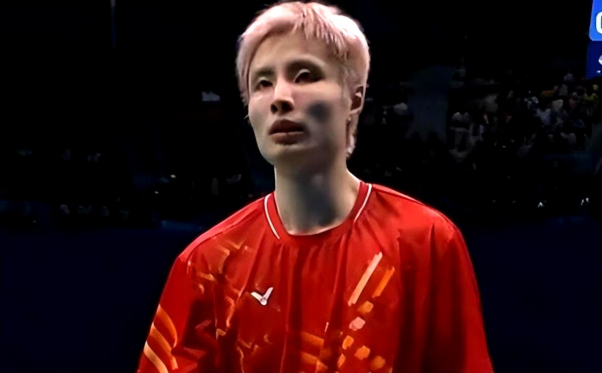 马来西亚队鏖战日本队,石宇奇点燃赛场 马来西亚队鏖战日本队,石宇奇点燃赛场