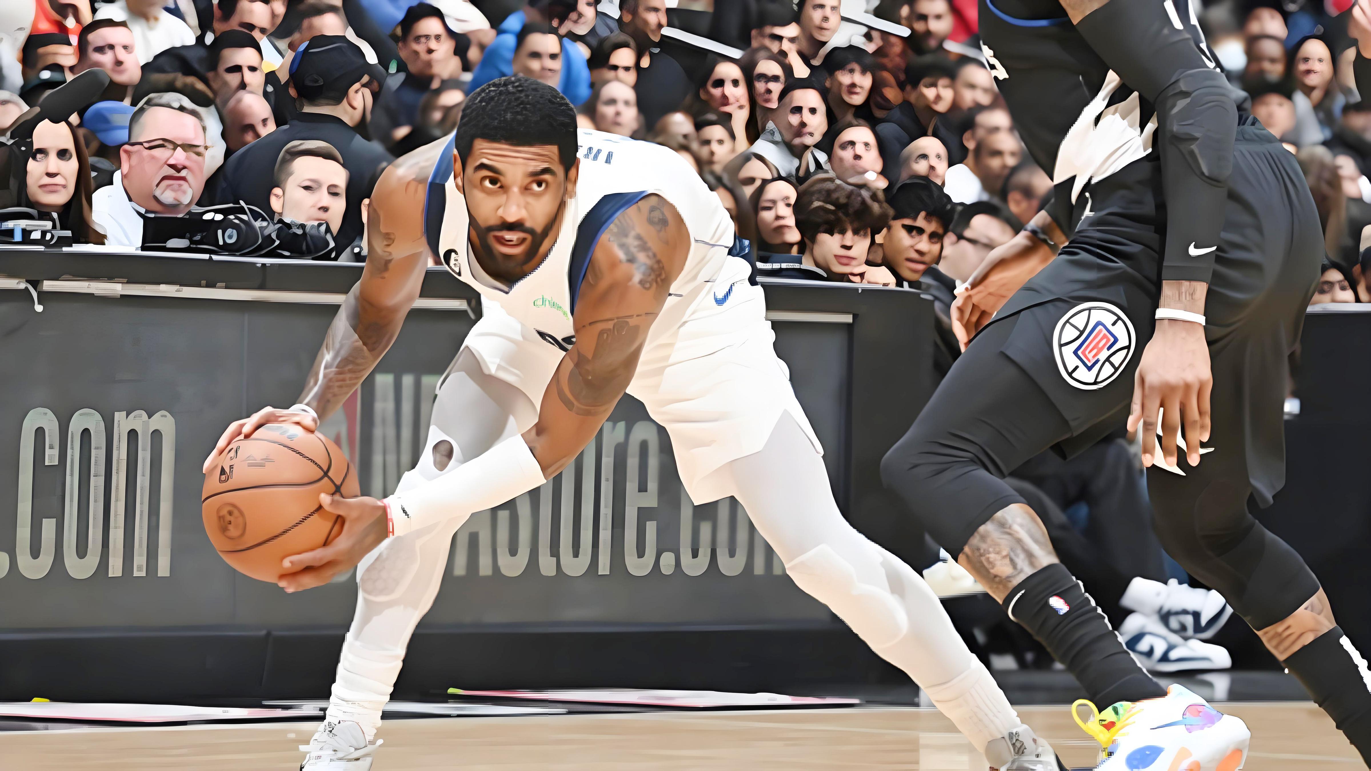 爵士横扫湖人,欧文状态火热 爵士横扫湖人,欧文状态火热